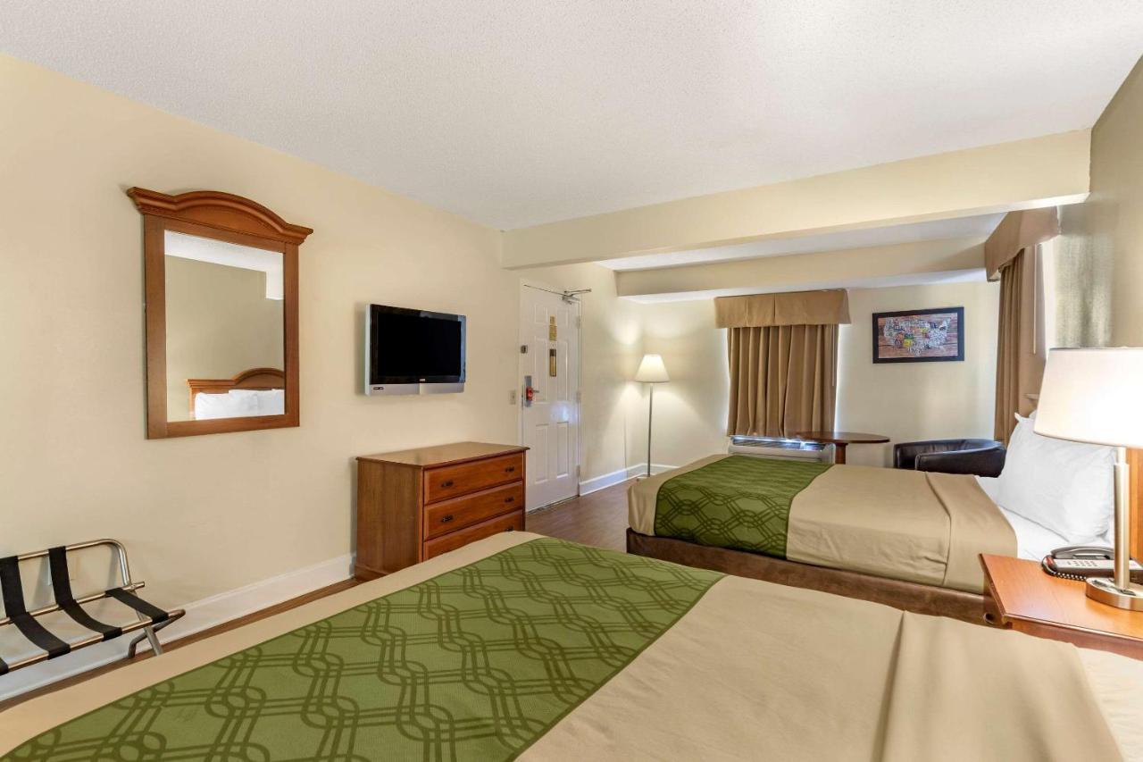 Econo Lodge Inn & Suites Lugoff Екстер'єр фото