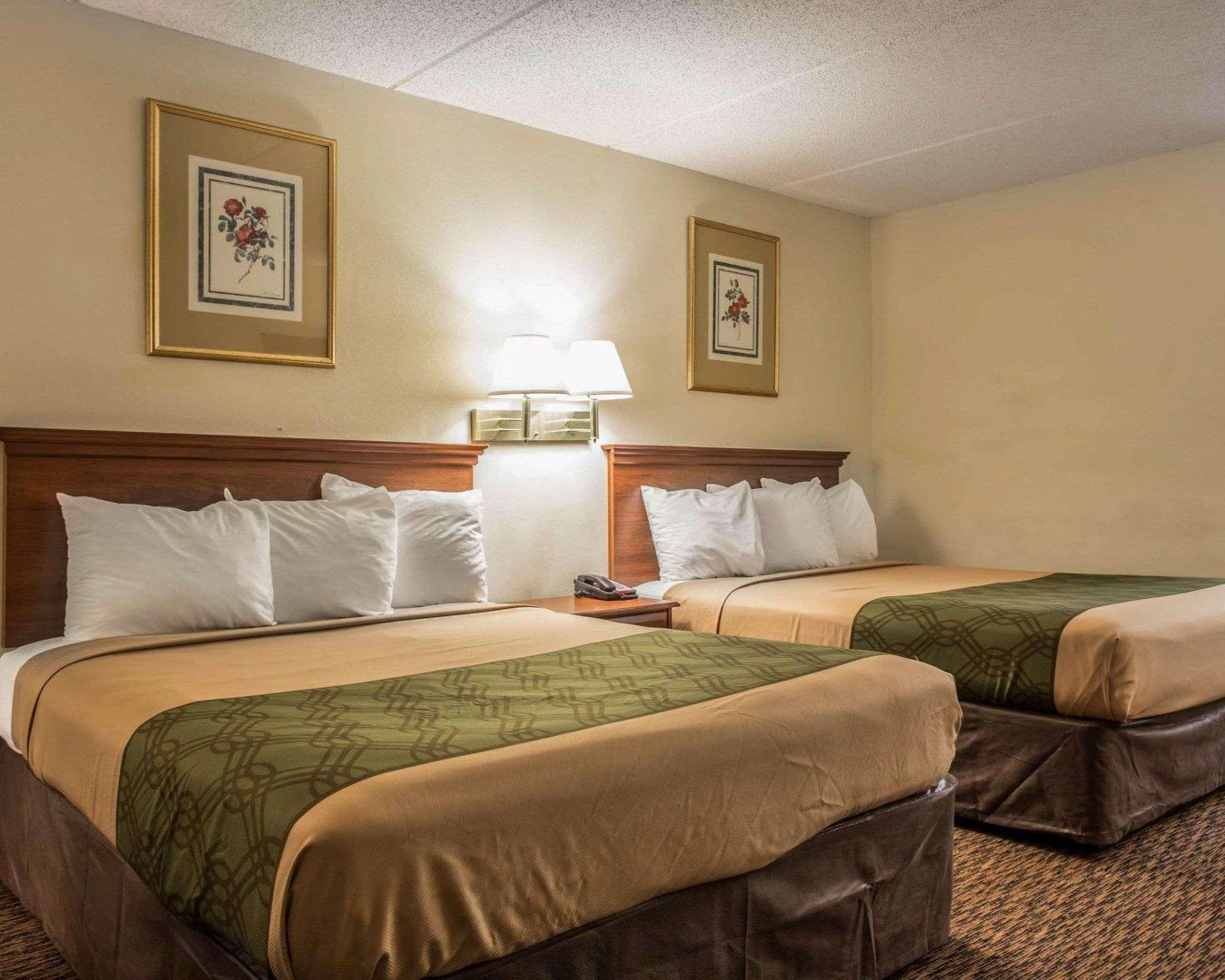 Econo Lodge Inn & Suites Lugoff Екстер'єр фото