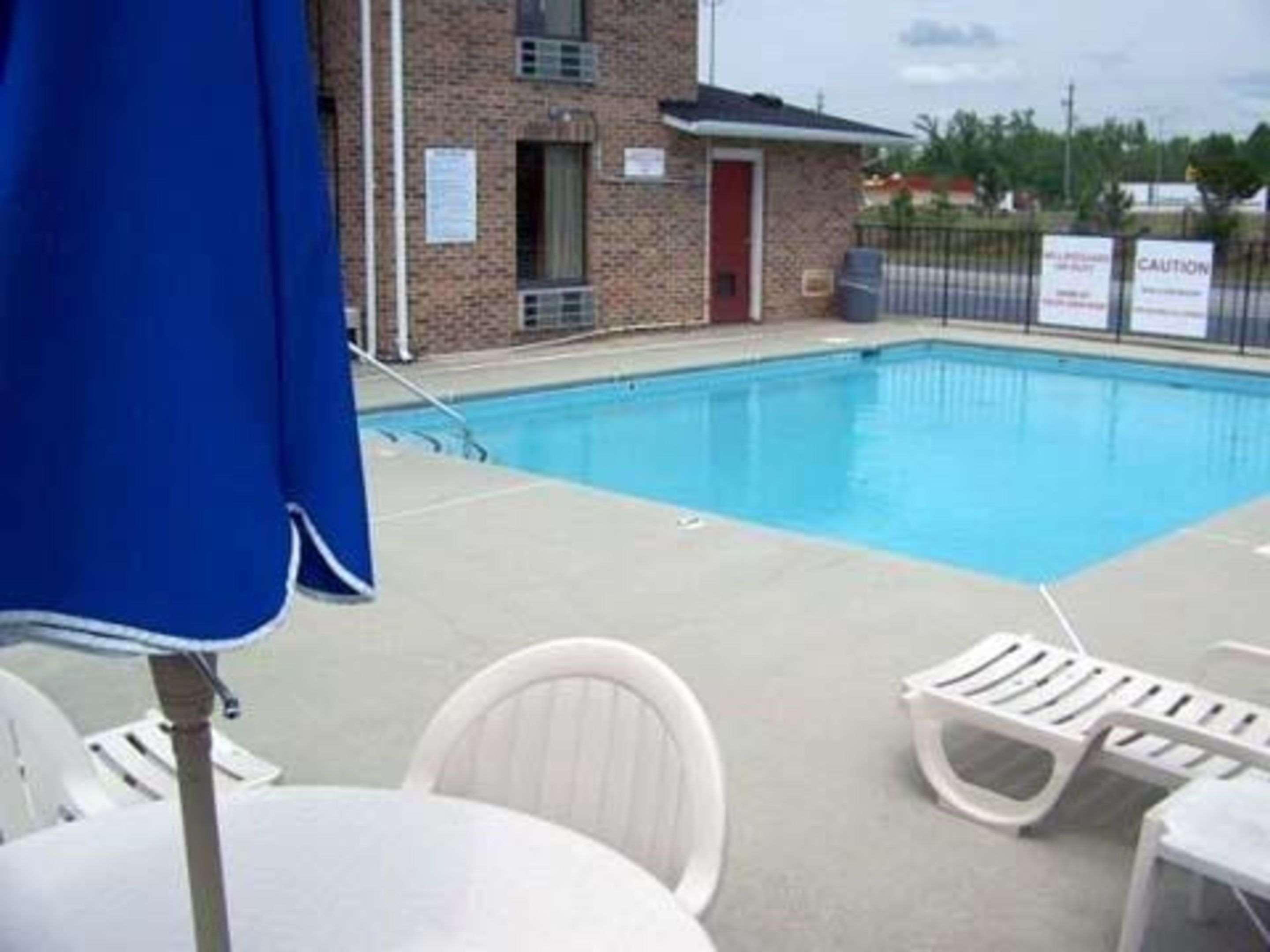 Econo Lodge Inn & Suites Lugoff Екстер'єр фото