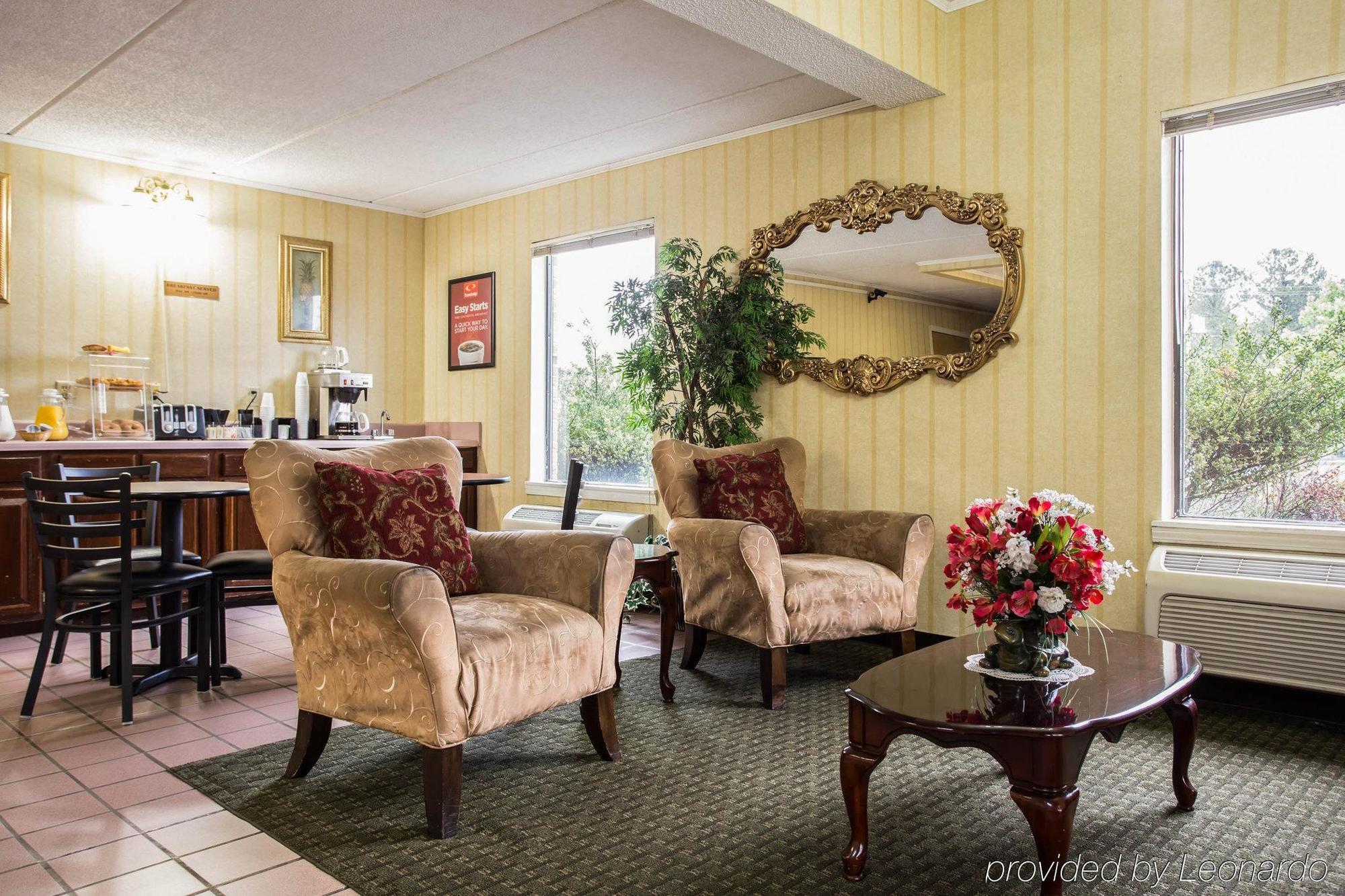 Econo Lodge Inn & Suites Lugoff Екстер'єр фото