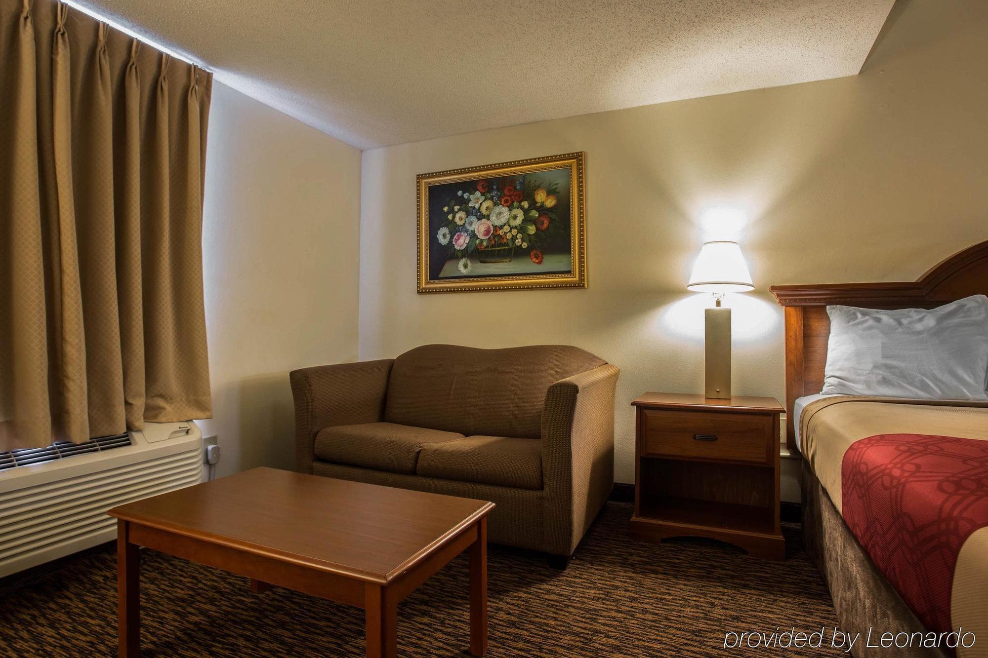 Econo Lodge Inn & Suites Lugoff Екстер'єр фото