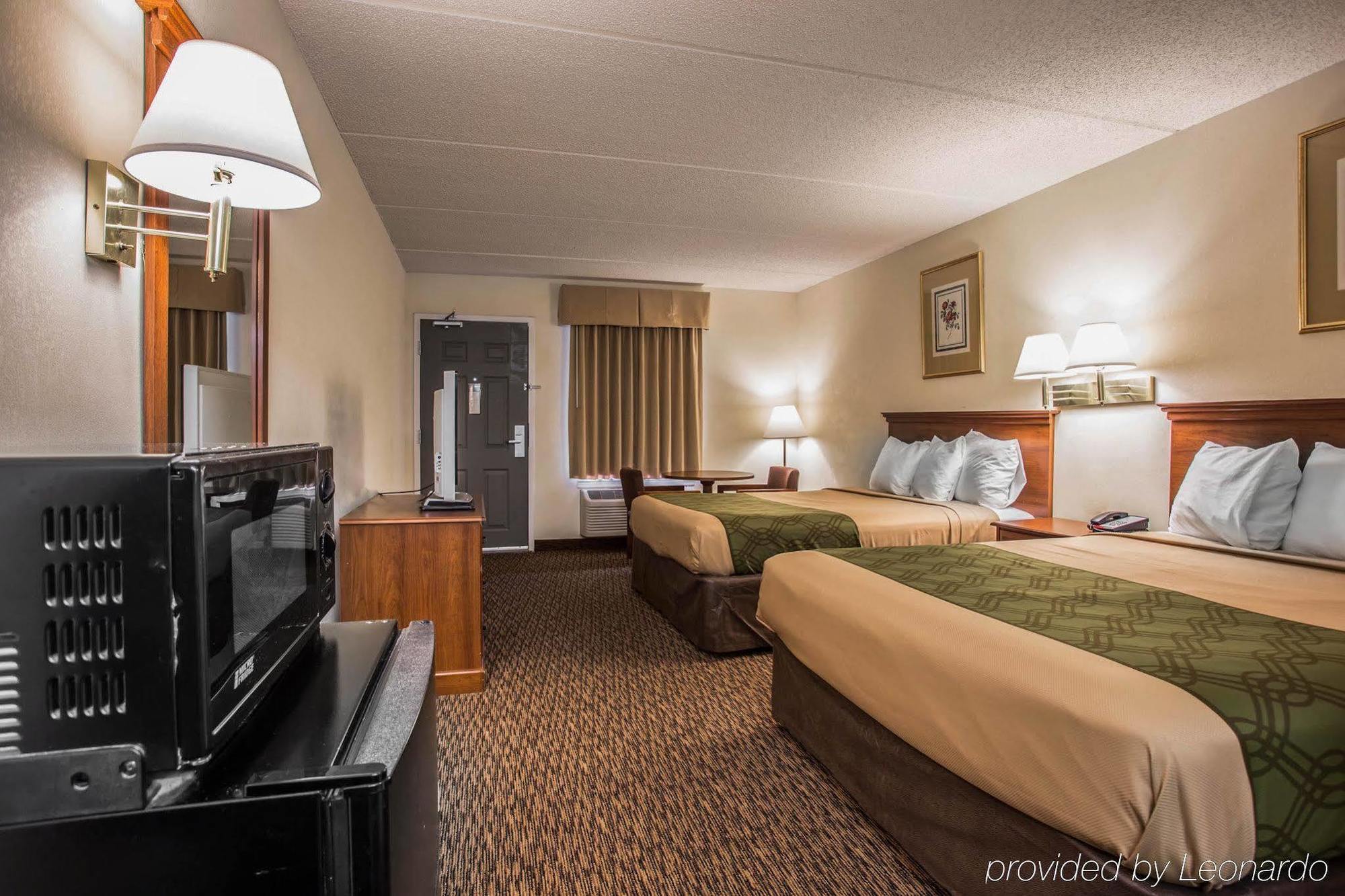 Econo Lodge Inn & Suites Lugoff Екстер'єр фото