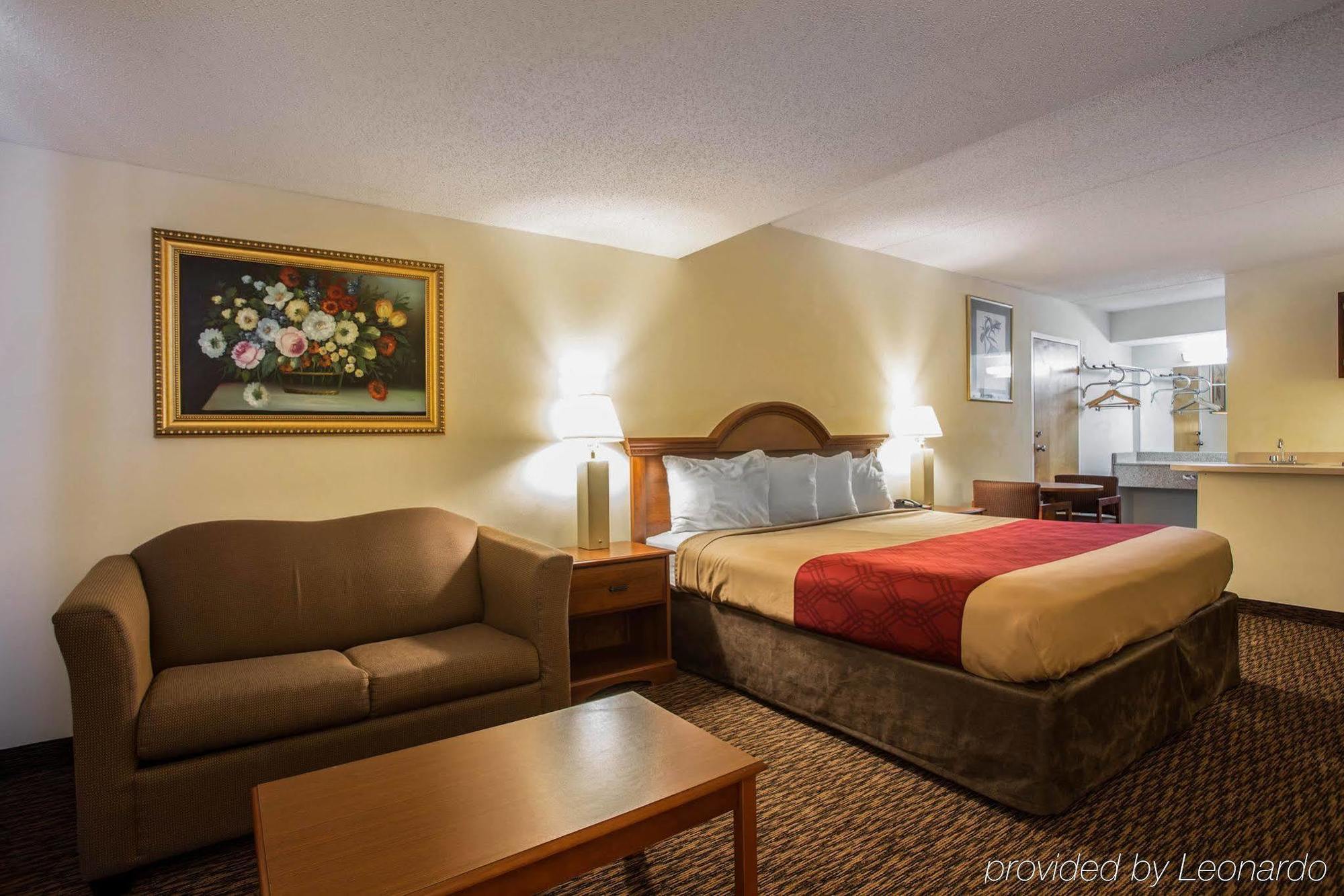 Econo Lodge Inn & Suites Lugoff Екстер'єр фото