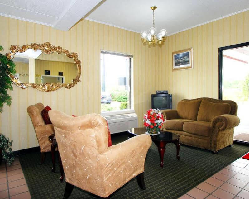 Econo Lodge Inn & Suites Lugoff Екстер'єр фото